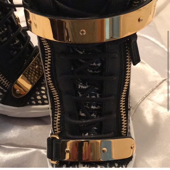 Giuseppe Zanotti Black and white Croc Embossed Wedge Sneaker heels - Picture 4 of 5